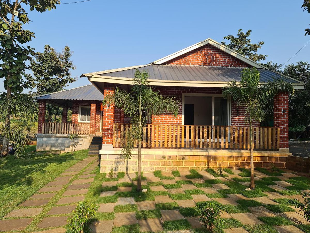 Brick Villa Karjat Esterno foto